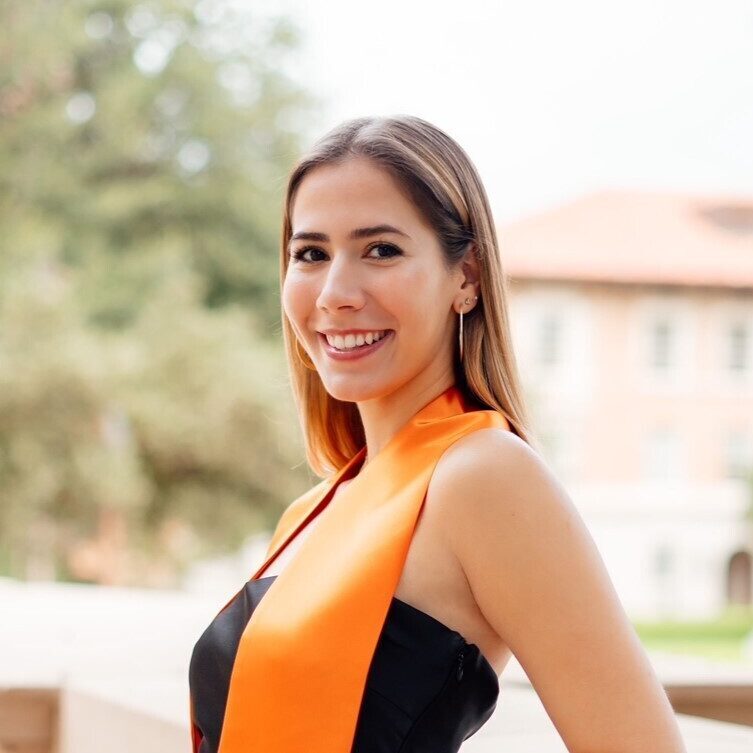 Nina Valle
